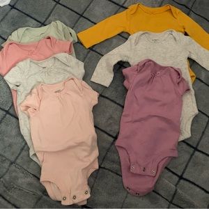 💚💚 Set of 7 baby girl bodysuits